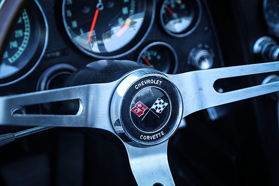 Chevrolet Corvette 24 of 24