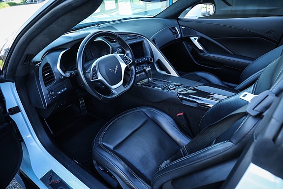 Chevrolet Corvette 18 of 25