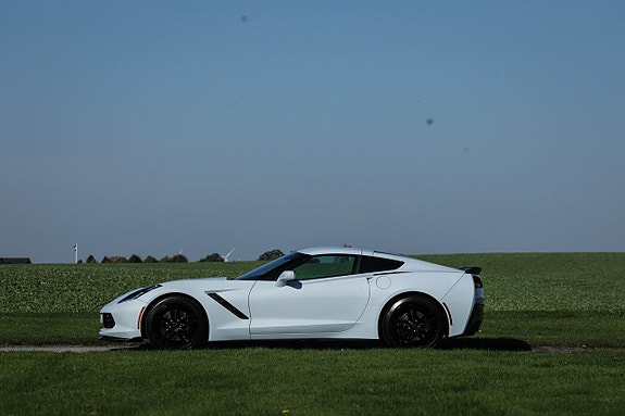 Chevrolet Corvette 9 of 25