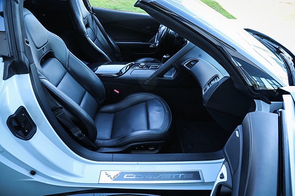 Chevrolet Corvette 20 of 25
