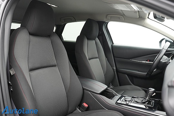 Mazda CX-30 16 of 29