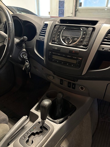 Toyota HiLux 8 of 10