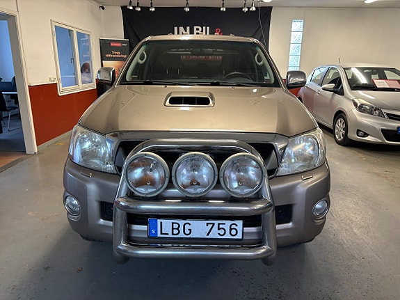Toyota HiLux 5 of 10