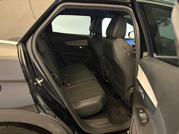 Peugeot 3008 10 of 15