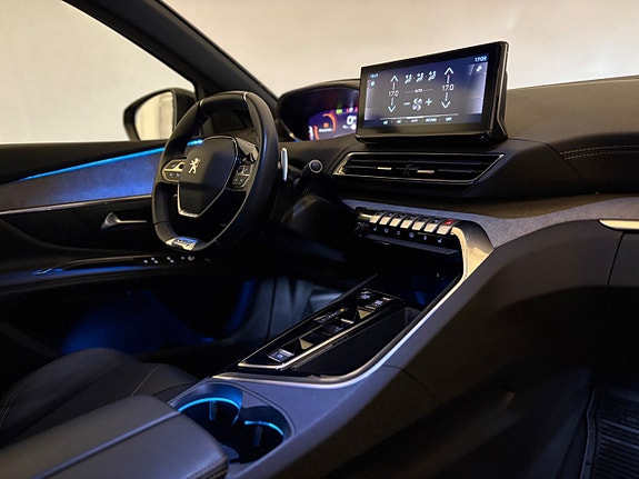 Peugeot 3008 9 of 15