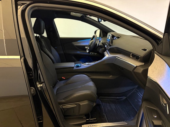 Peugeot 3008 8 of 15