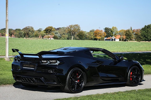 Chevrolet Corvette 15 of 30