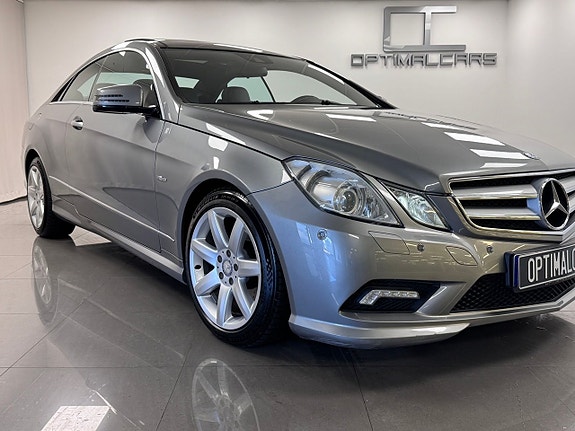 Mercedes-Benz E250 2 of 12
