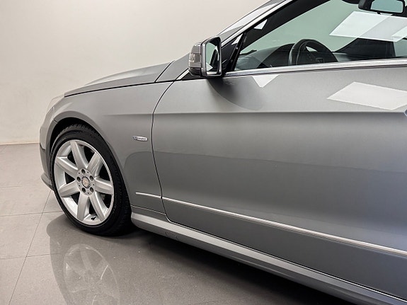 Mercedes-Benz E250 11 of 12