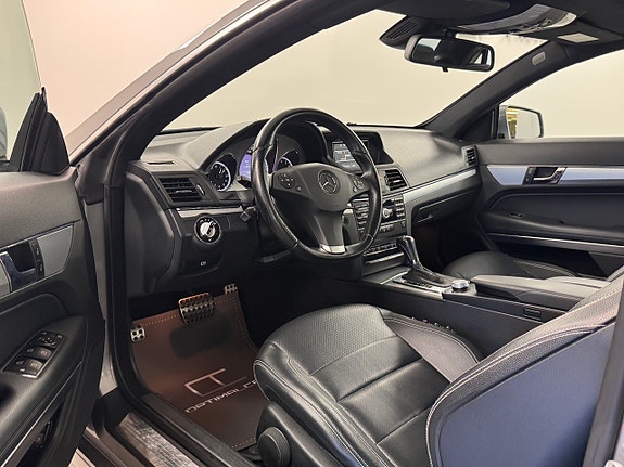 Mercedes-Benz E250 3 of 12