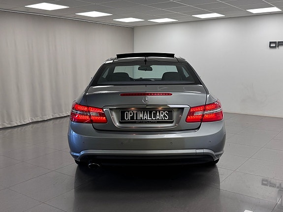 Mercedes-Benz E250 9 of 12