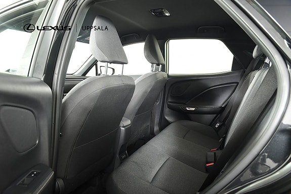 Lexus LBX 7 of 13