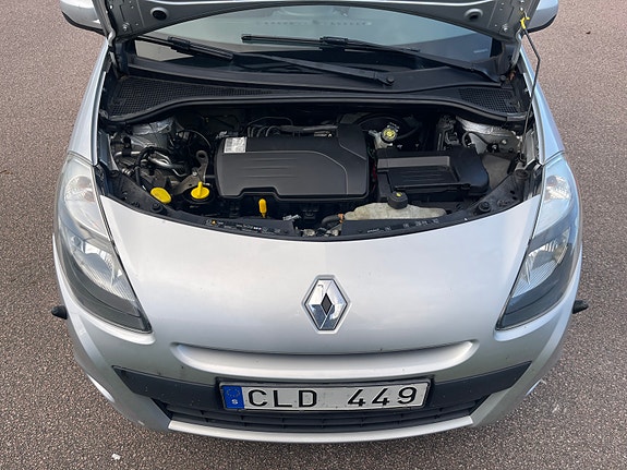 Renault Clio 9 of 9