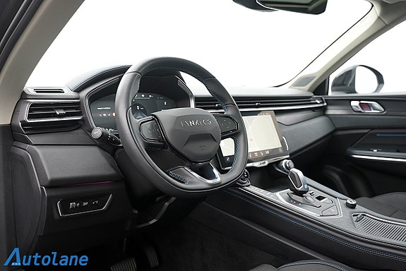 Lynk & Co 01 14 of 30