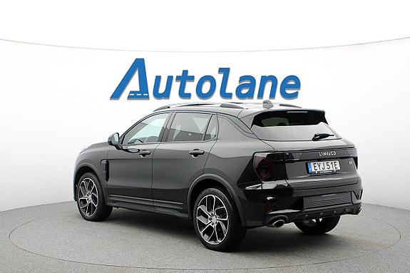 Lynk & Co 01 6 of 30