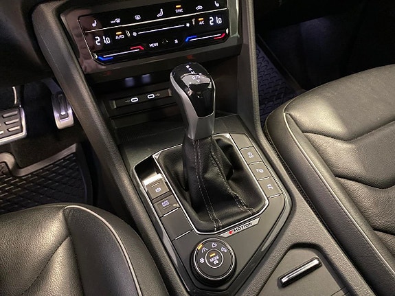 Volkswagen Tiguan 17 of 24