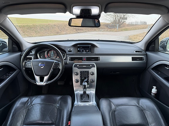 Volvo XC70 9 of 20