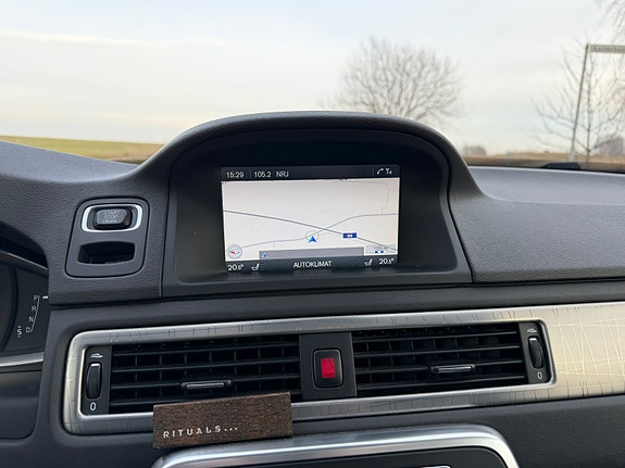 Volvo XC70 10 of 20