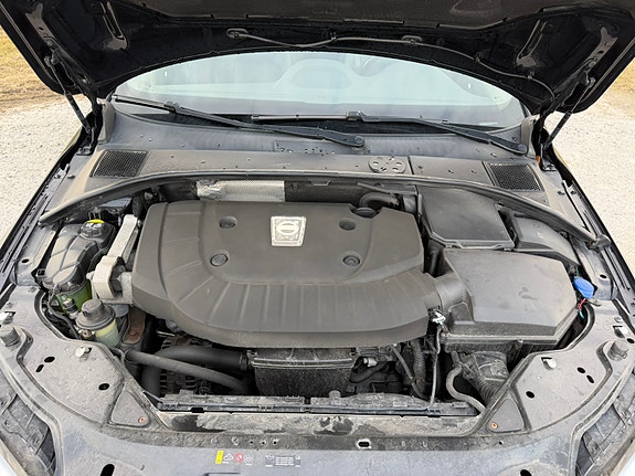 Volvo XC70 14 of 20