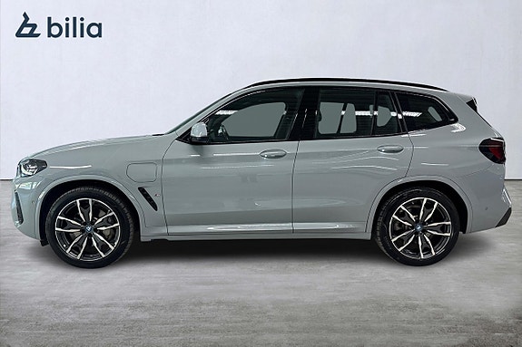 BMW X3 3 of 21