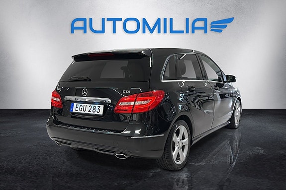 Mercedes-Benz B180 12 of 14