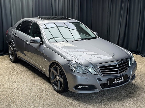 Mercedes-Benz E220 9 of 30