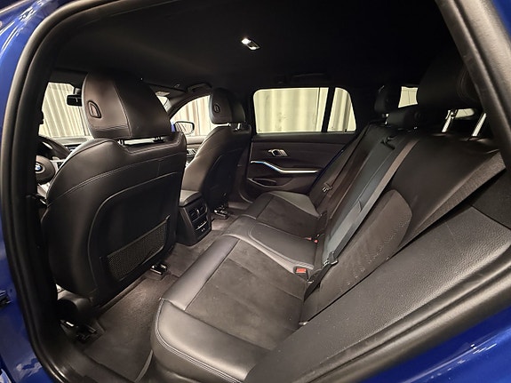 BMW 330e 9 of 19