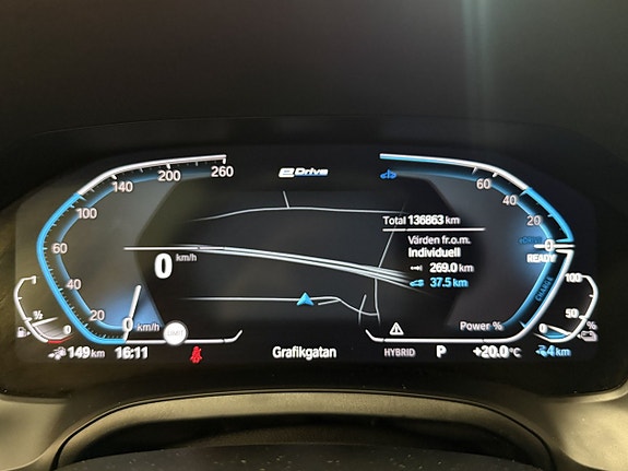 BMW 330e 15 of 19