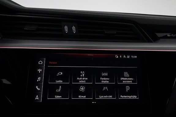 Audi Q8 e-tron 22 of 30