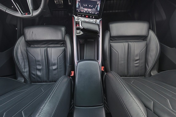 Audi Q8 e-tron 14 of 30