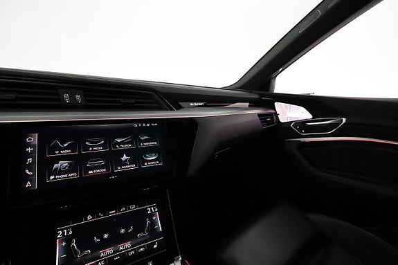 Audi Q8 e-tron 25 of 30