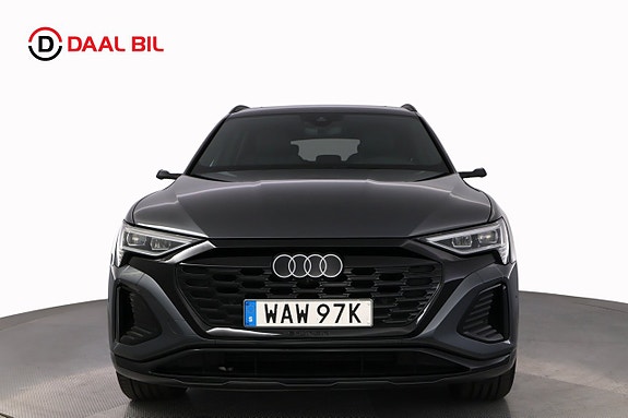 Audi Q8 e-tron 2 of 30