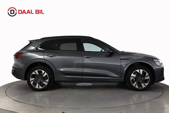Audi Q8 e-tron 5 of 30
