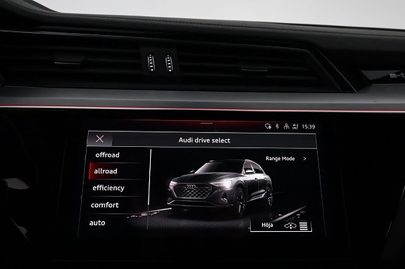 Audi Q8 e-tron 23 of 30