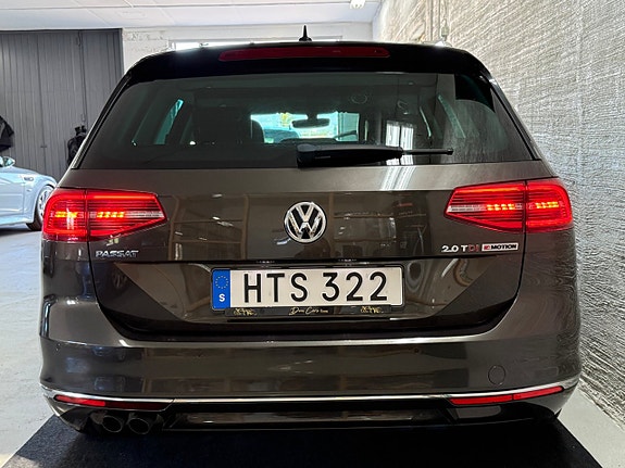 Volkswagen Passat 9 of 30