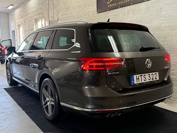 Volkswagen Passat 5 of 30