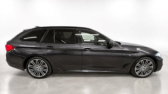 BMW 520d 3 of 29