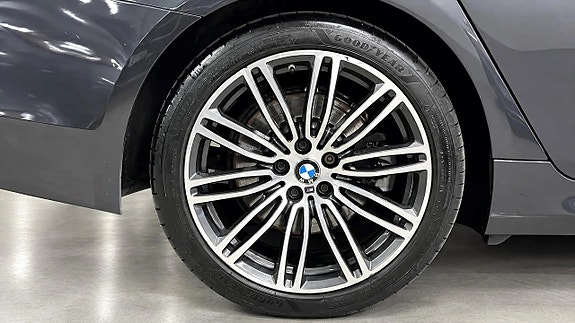 BMW 520d 18 of 29