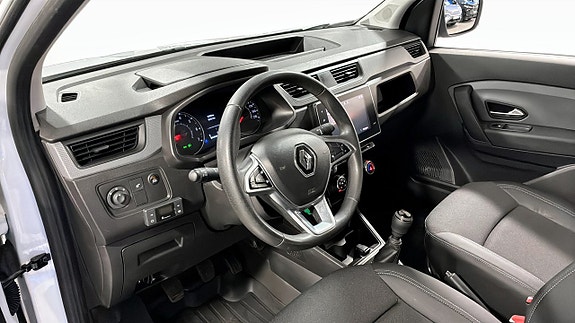 Renault Express 12 of 19
