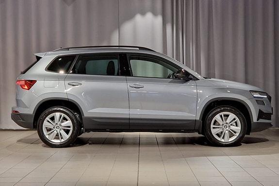 Skoda Karoq 3 of 17