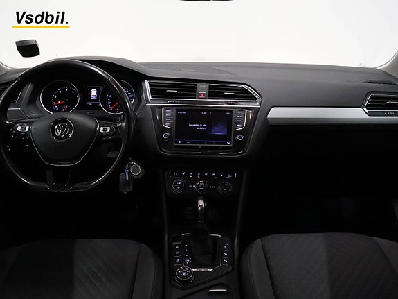 Volkswagen Tiguan 11 of 29