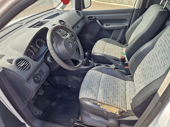 Volkswagen Caddy Maxi 7 of 8