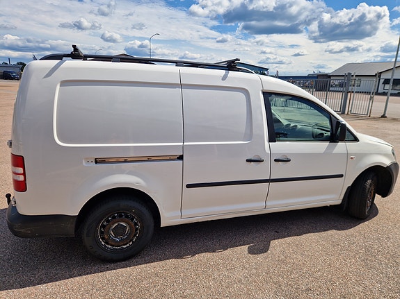 Volkswagen Caddy Maxi 4 of 8