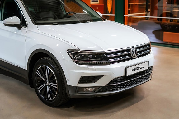Volkswagen Tiguan 2 of 24
