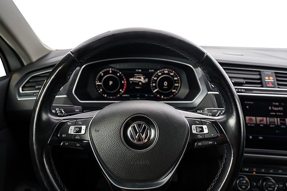 Volkswagen Tiguan 12 of 24