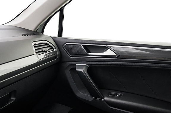 Volkswagen Tiguan 19 of 24