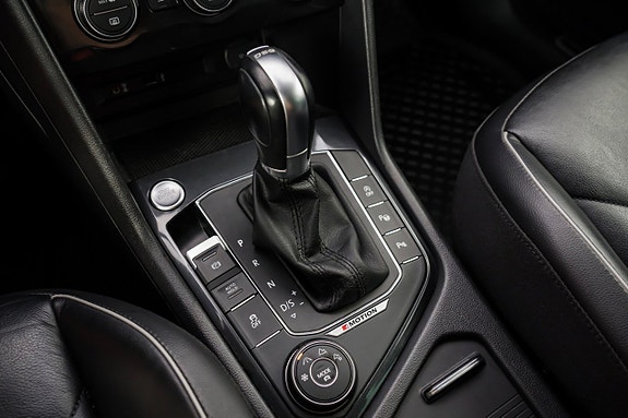 Volkswagen Tiguan 17 of 24