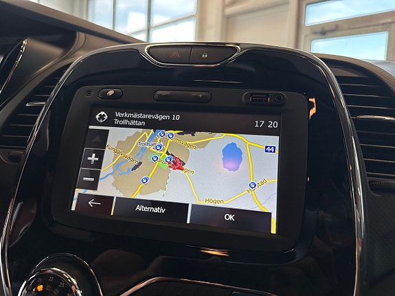 Renault Captur 12 of 14