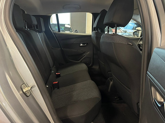Peugeot 208 18 of 20