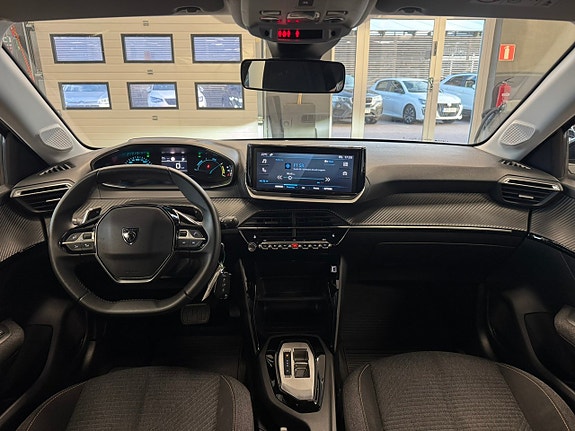 Peugeot 208 8 of 20